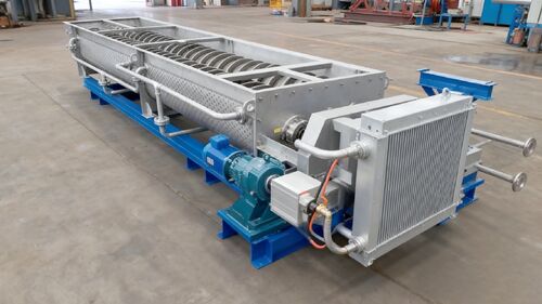 أحدث حلول الشركة حول تطبيقات النقل الفعال للتحكم في درجة الحرارة باستخدام ناقلات اللولب المبادلة للحرارة في الهندسة الكيميائية