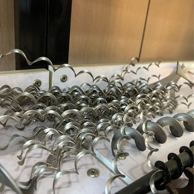 سعر جيد سهولة التشغيل ناقل المسمار الصلب المنغنيزية الثقيلة الدوران ناقل شفرة الفولاذ المقاوم للصدأ الانترنت